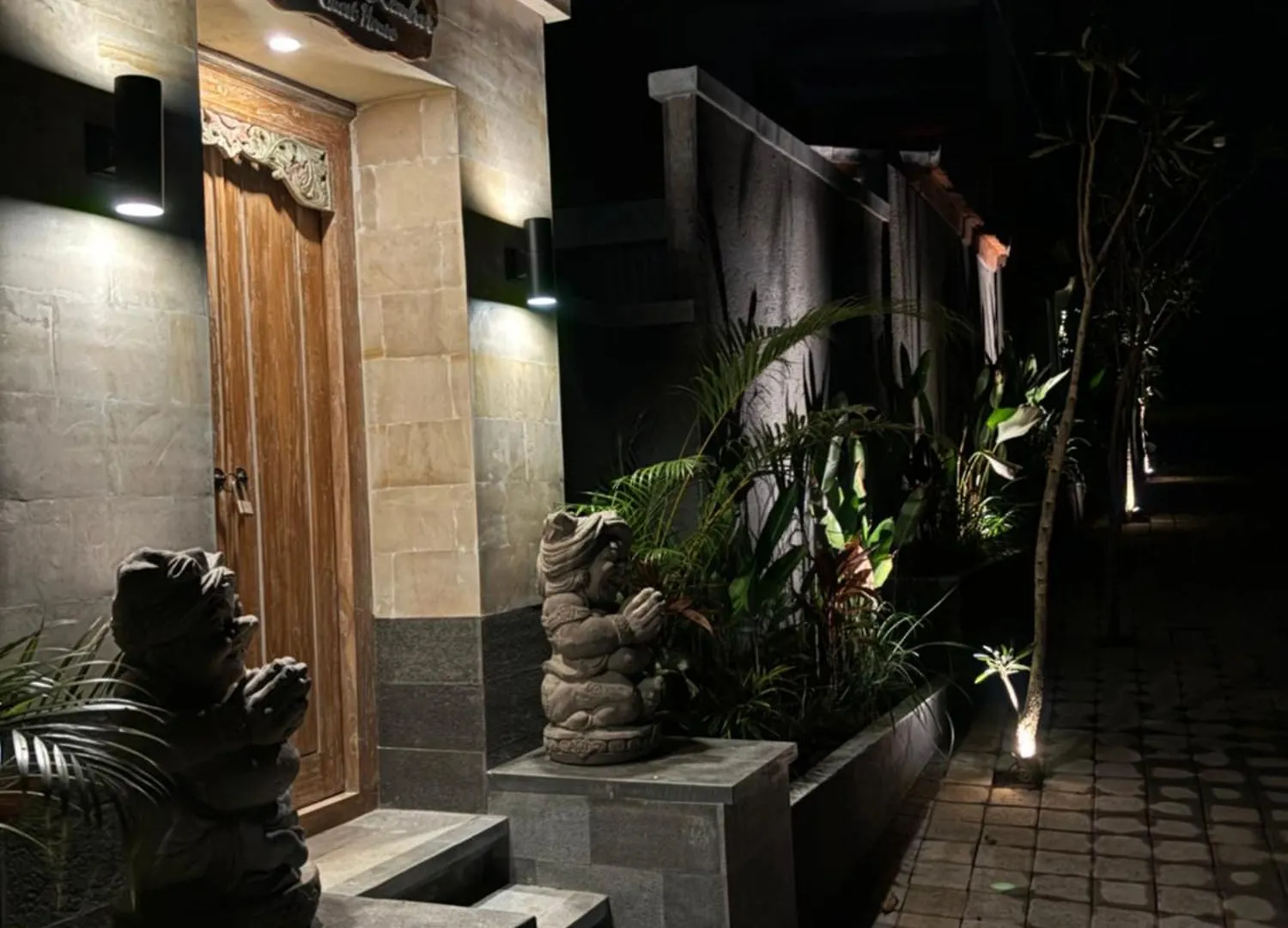Cempaka Kembar Guest House Ubud